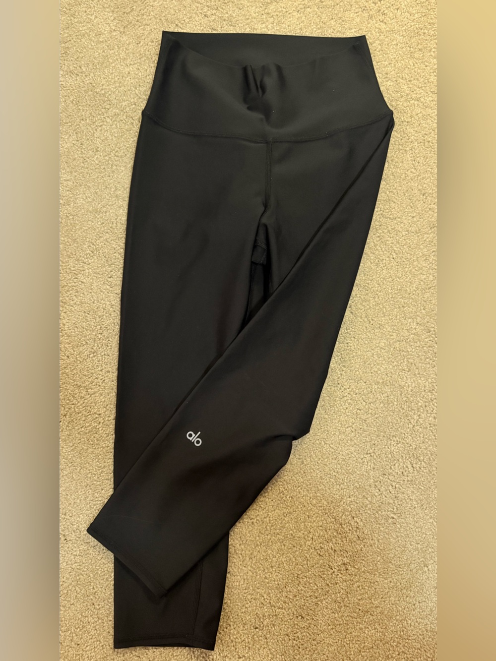 ALO Yoga capri High-Waist Black Leggings - M